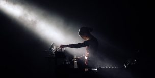 Claraguilar presenta Figura, un espectáculo de luces y música electrónica en Teatros del Canal 0172-_SonarComplex_CLARAGUILAR_NereaColl