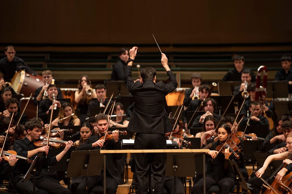 Jordi Savall pone el punto final a los Grandes Conjuntos del 25 aniversario de la ESMUC Jordi Savall pone el punto final a los Grandes Conjuntos del 25 aniversario de la ESMUC