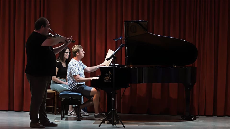 Joaquín Riquelme y Enrique Bagaría protagonizan un nuevo Diálogo Concertante en la Sala Manuel García del Maestranza