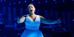 Klaudya-interpreta-Casta-Diva,-de-la-ópera-Norma-de-Bellini-620