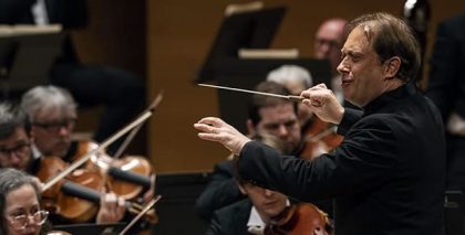 La OBC interpreta la Sinfonía "Del Nuevo Mundo" de Dvorák y Teodor Currentzis lleva "El anillo sin palabras" de Wagner