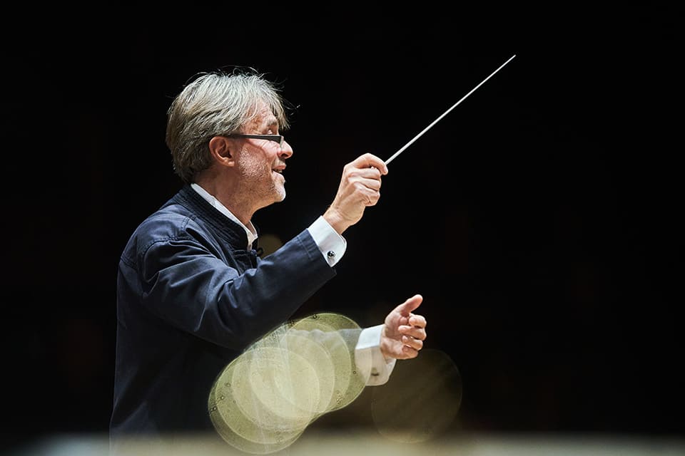 El maestro polaco Pawel Przytocki dirigirá a la OFM en el Programa 3 de su XIV Ciclo La Filarmónica Frente al Mar