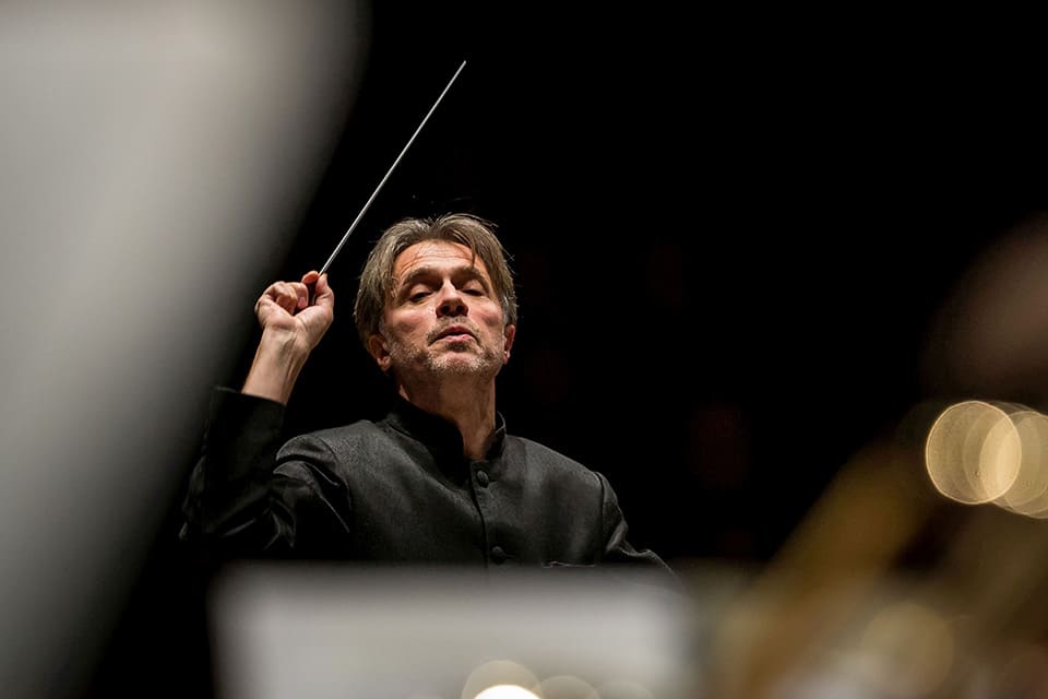 El maestro polaco Pawel Przytocki dirigirá a la OFM en el Programa 3 de su XIV Ciclo La Filarmónica Frente al Mar