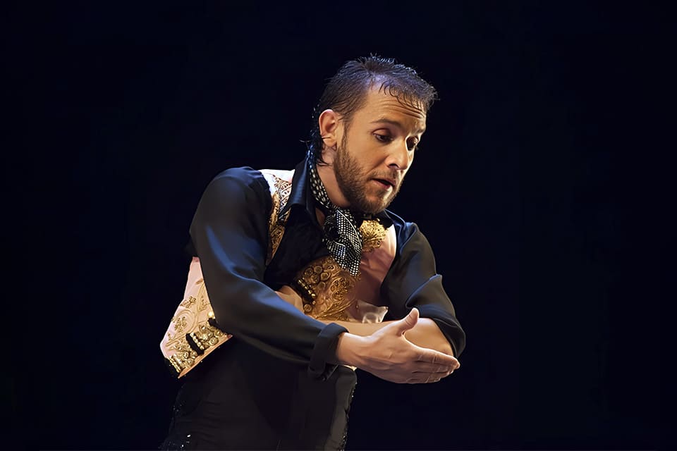 Manuel Liñán llega con la revolución flamenca de «Muerta de Amor» al Teatro de la Zarzuela