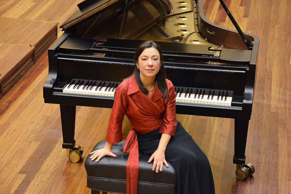 Marta Zabaleta y Joana Carneiro protagonizan el próximo programa sinfónico de Euskadiko Orkestra