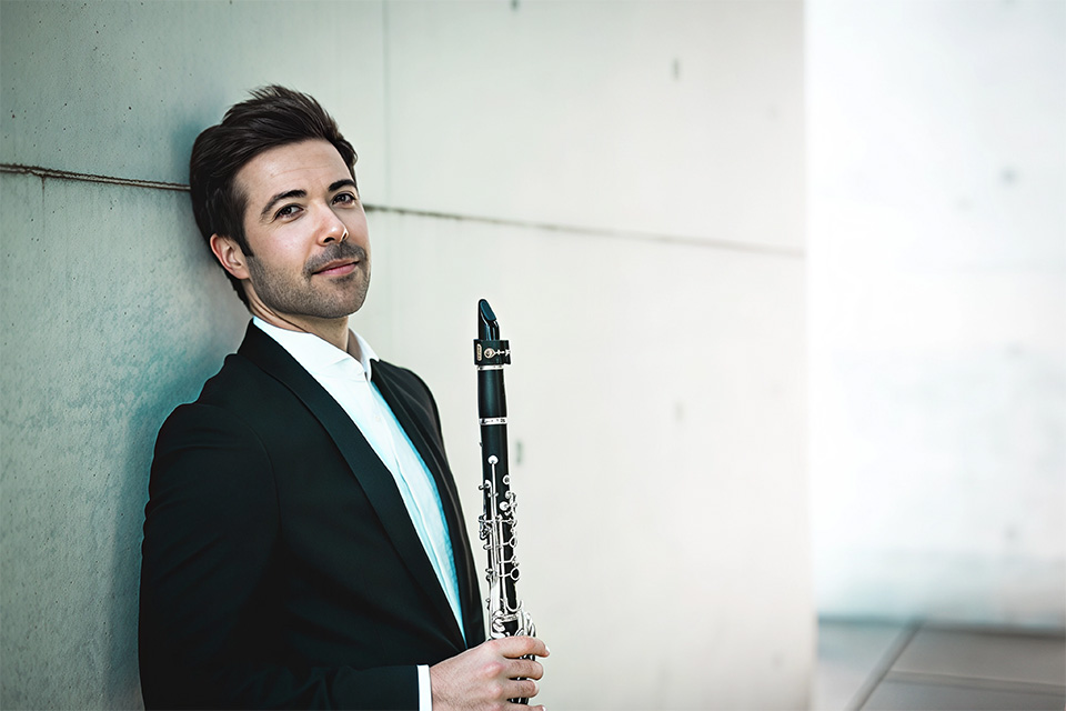 La Orquesta Sinfónica de Castilla y León dirigida por Petrenko y con el clarinetista Pablo Barragán