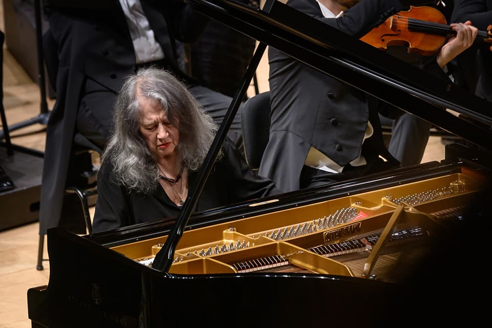 Nota actualizada: Martha Argerich debuta en BCN Clàssics bajo la dirección de Charles Dutoit
