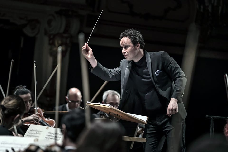 Josu de Solaun interpreta el Concierto n.º 2 de Bartók con la Orquesta de València