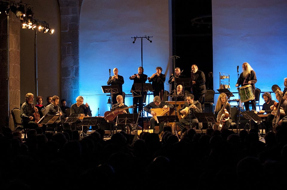 Jordi Savall propone en la Temporada 25-26 de Fundación Baluarte un viaje por las raíces musicales de Latinoamérica