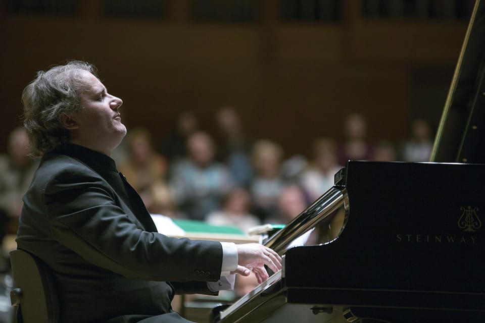 Josu de Solaun interpreta el Concierto n.º 2 de Bartók con la Orquesta de València