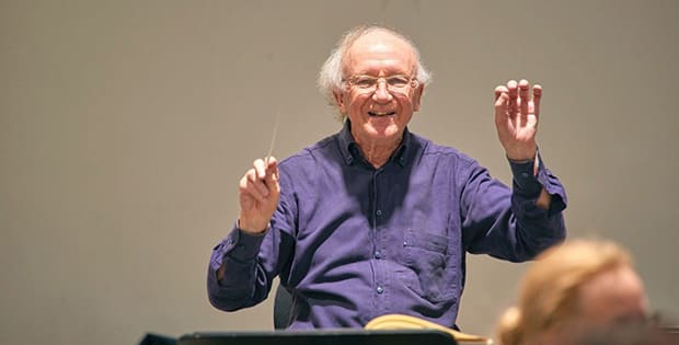 Heinz Holliger dirige a la OCG en Granada y Cádiz con Arnold Schoenberg y Franz Schuabert