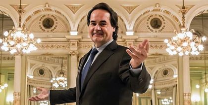 José Bros lleva su "Pasión lírica" a Tenerife en tres recitales junto al pianista Mario Álvarez