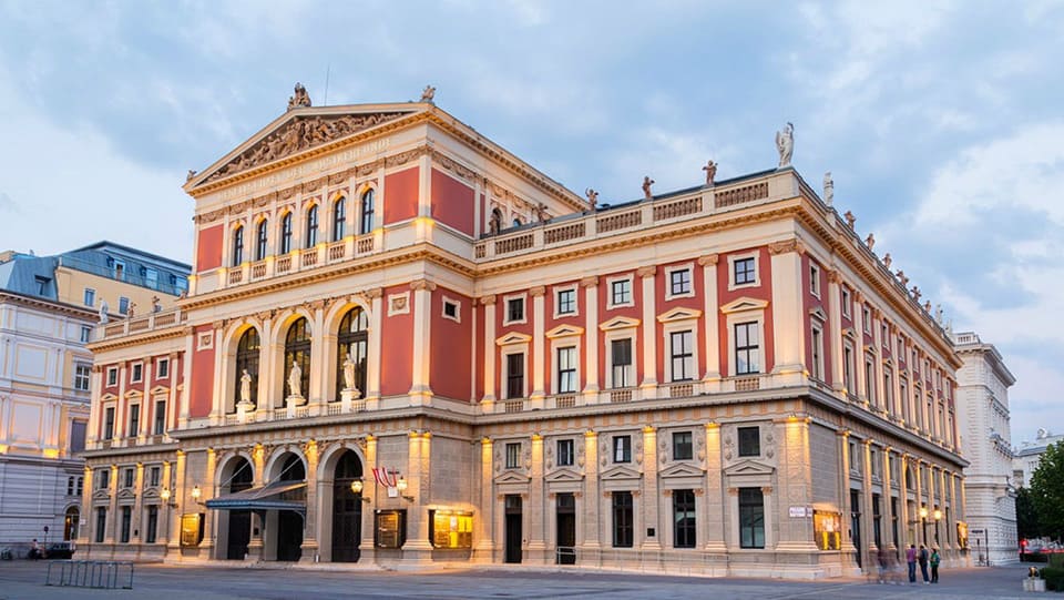La Orquesta de València debuta en el Musikverein bajo la dirección de Alexander Liebreich La Orquesta de València debuta en el Musikverein bajo la dirección de Alexander Liebreich