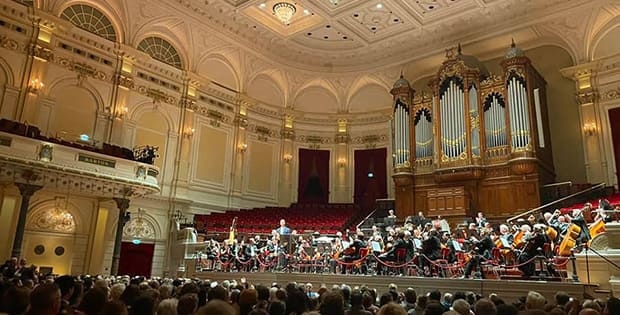 La Cámara de Comercio, la Sociedad Coral de Bilbao y la Universidad de Deusto celebran su 140 aniversario