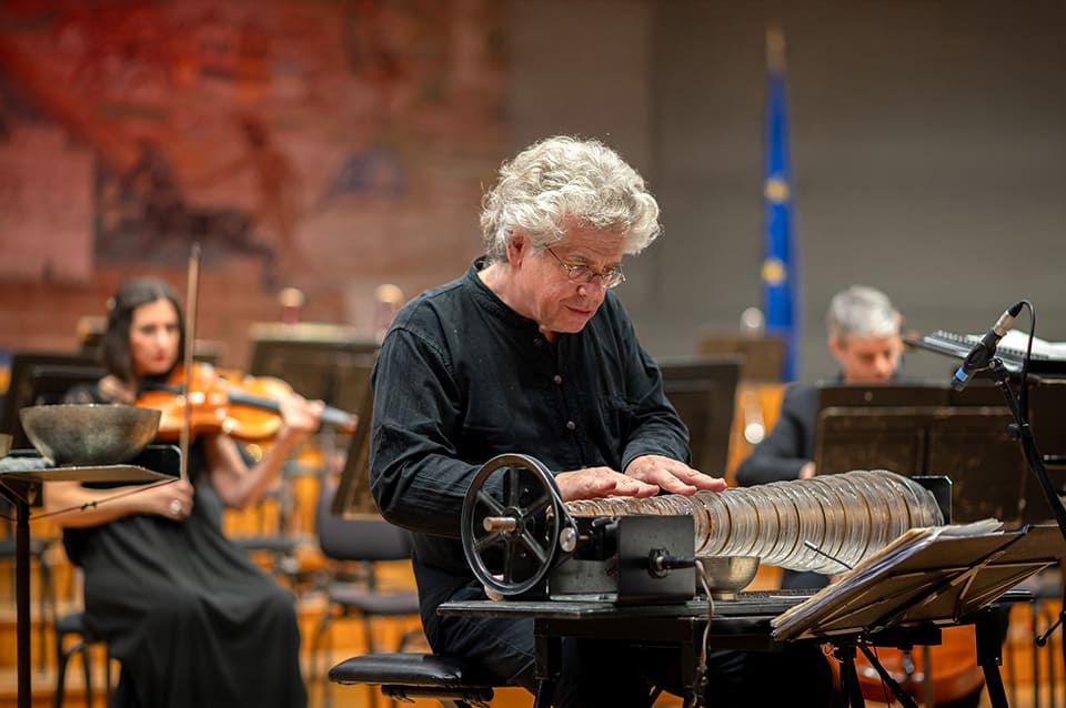 Jonathan Nott aborda la monumental Turangalîla de Messiaen en Ibermúsica