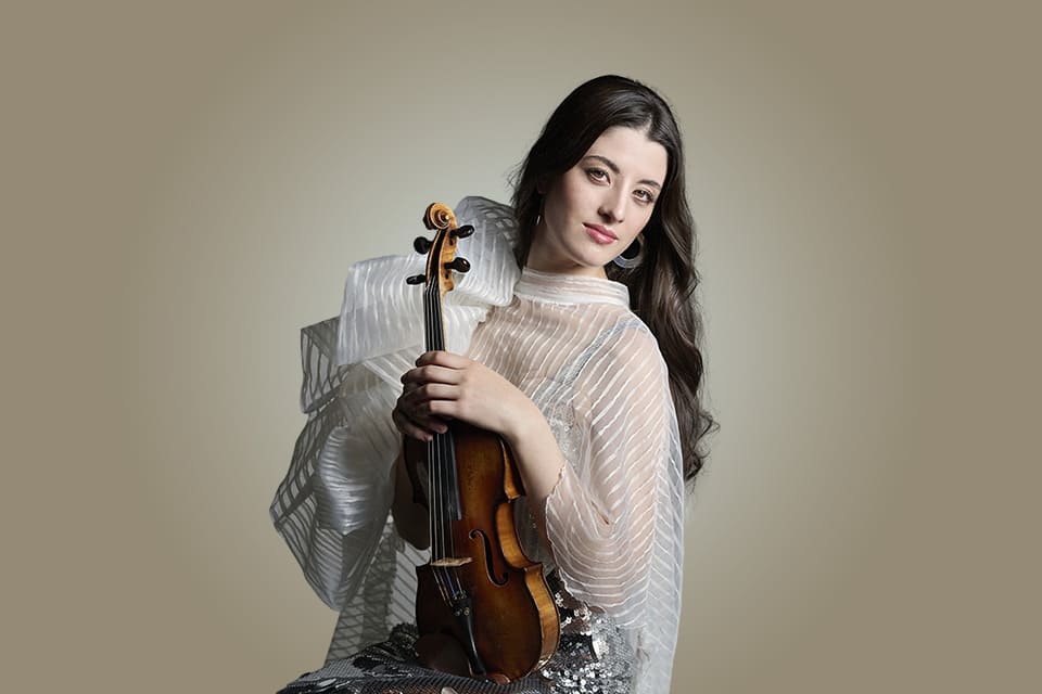 María Dueñas, llega por primera vez al Centro Nacional de Difusión Musical