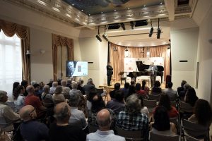 Benet Casablancas recibe el XX Premio SGAE de la Música Iberoamericana «Tomás Luis de Victoria» 2025 Benet Casablancas en SGAE