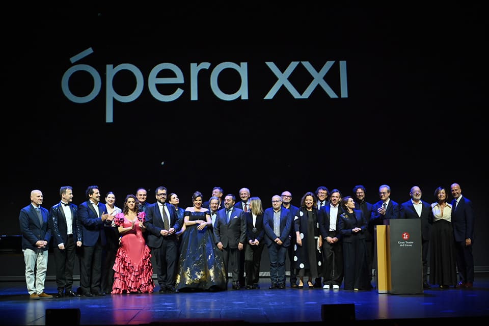 El Liceu triunfa en los VIII Premios Ópera XXI con galardones para Àlex Ollé, Nadine Sierra y Antoni Ros-Marbà El Liceu triunfa en los VIII Premios Ópera XXI con galardones para Àlex Ollé, Nadine Sierra y Antoni Ros-Marbà