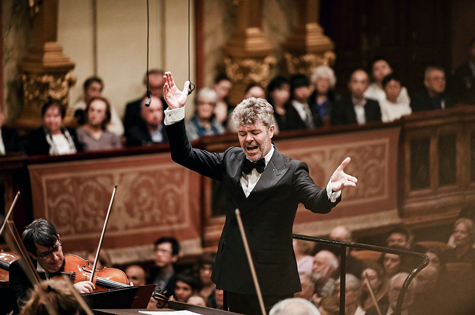 Pablo Heras-Casado dirigirá la gira del 150 aniversario del Festival de Bayreuth en València Pablo Heras-Casado dirigirá la gira del 150 aniversario del Festival de Bayreuth en València