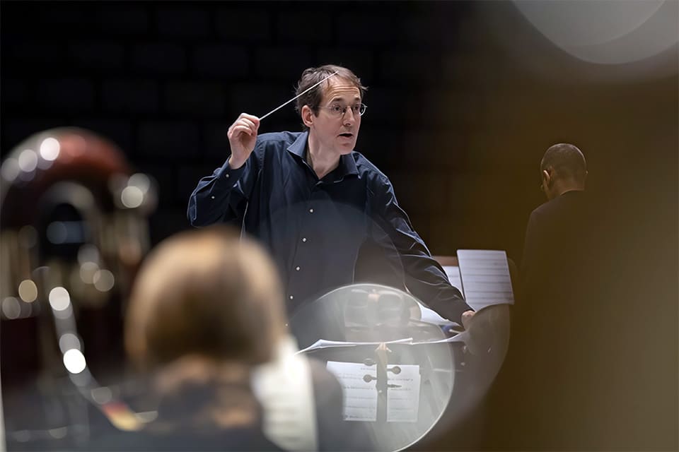 Pablo González dirige a la OCNE con obras de Boulanger, Debussy y Chaikovski en el Auditorio Nacional Pablo González dirige a la OCNE con obras de Boulanger, Debussy y Chaikovski en el Auditorio Nacional