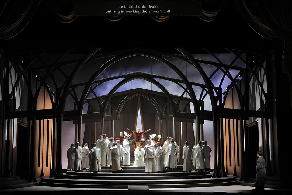 ¿Qué diferencia hay entre ópera y oratorio?