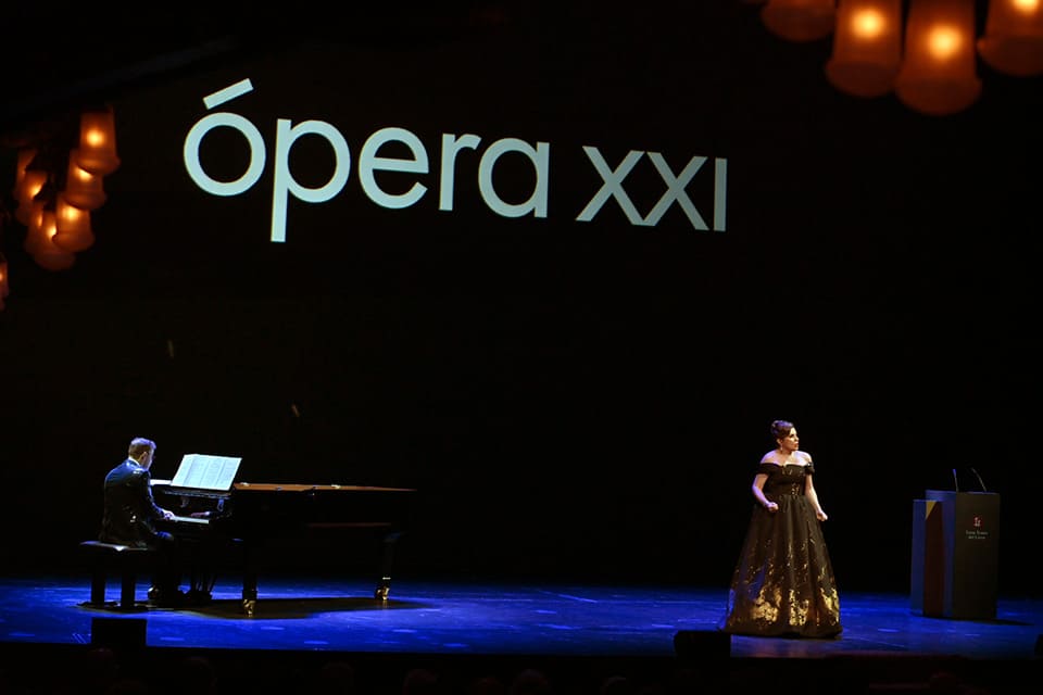 El Liceu triunfa en los VIII Premios Ópera XXI con galardones para Àlex Ollé, Nadine Sierra y Antoni Ros-Marbà El Liceu triunfa en los VIII Premios Ópera XXI con galardones para Àlex Ollé, Nadine Sierra y Antoni Ros-Marbà
