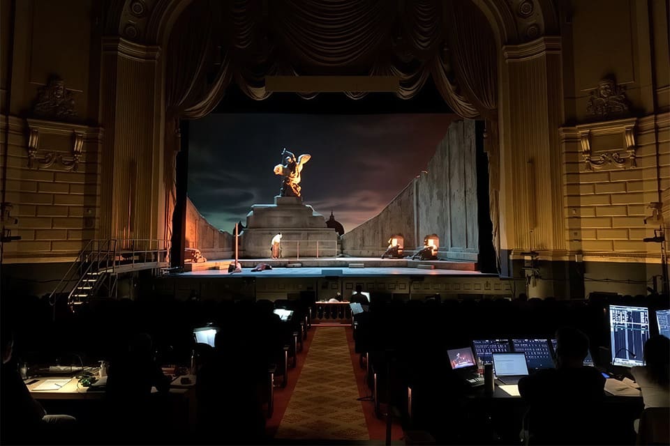¿Cómo se construye una producción de ópera?