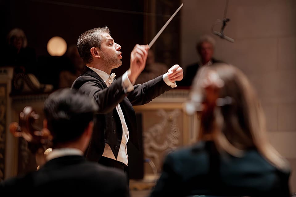 Jader Bignamini debuta con la OFGC junto a Giuseppe Gibboni y la Sinfonía fantástica de Berlioz Jader Bignamini debuta con la OFGC junto a Giuseppe Gibboni y la Sinfonía fantástica de Berlioz