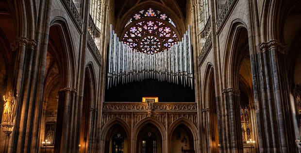 La Catedral de Praga inaugura un órgano monumental construido en España
