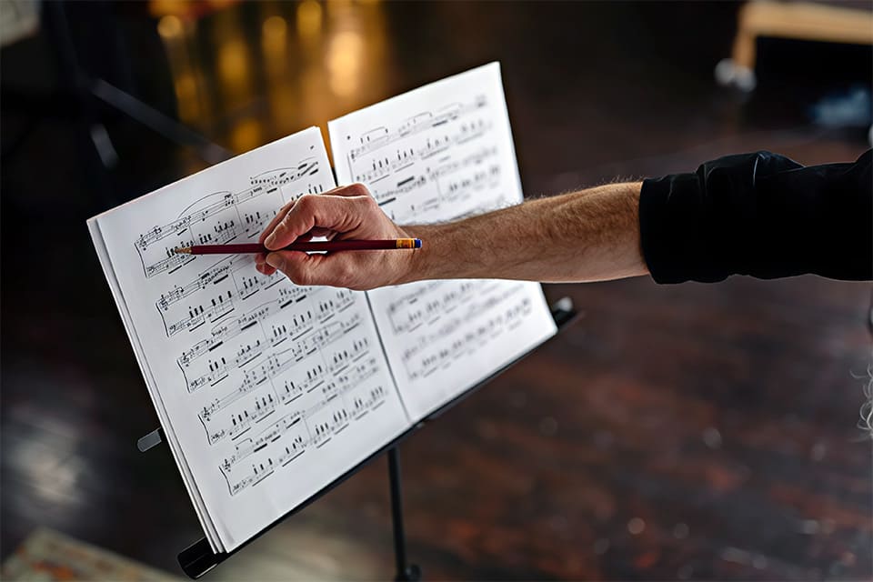 ¿Cómo sabe una orquesta cuándo entrar?