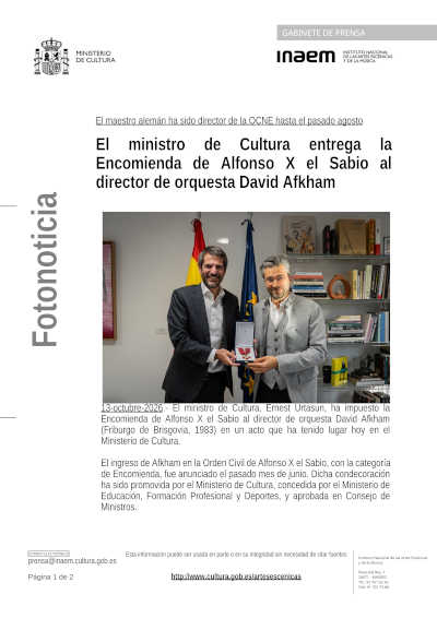 David Afkham recibe la Encomienda de Alfonso X el Sabio de manos de Ernest Urtasun David Afkham recibe la Encomienda de Alfonso X el Sabio de manos de Ernest Urtasun