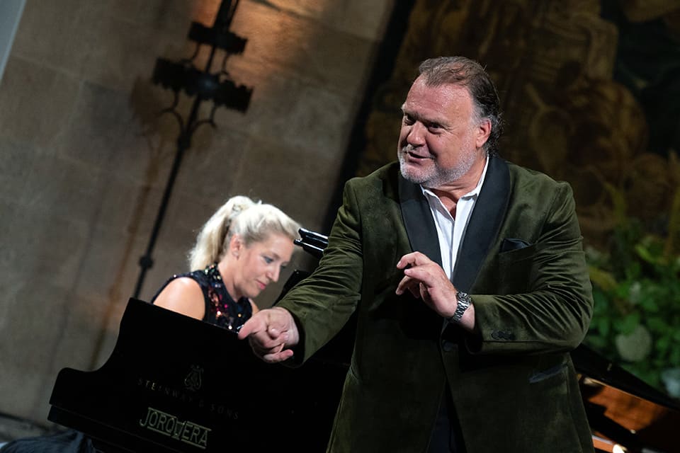 Bryn Terfel y Estètica i massacre protagonizan la noche de Peralada