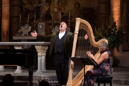 Bryn Terfel y Hannah Stone