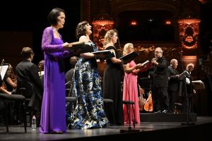 Josep Pons se despide del Liceu tras catorce años como director musical El maestro Josep Pons en el Liceu