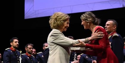 María Dolores Gaitán recibe el reconocimiento de la Reina Sofía en el Teatro Real