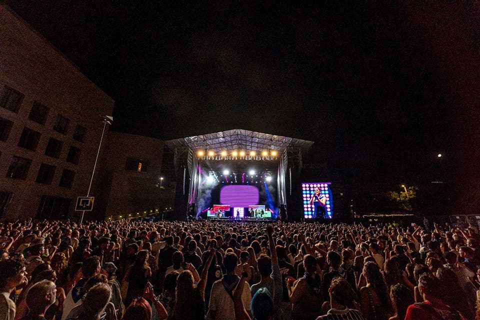 Aste Nagusia de Bilbao supera los 240.000 asistentes en conciertos Aste Nagusia de Bilbao supera los 240.000 asistentes en conciertos