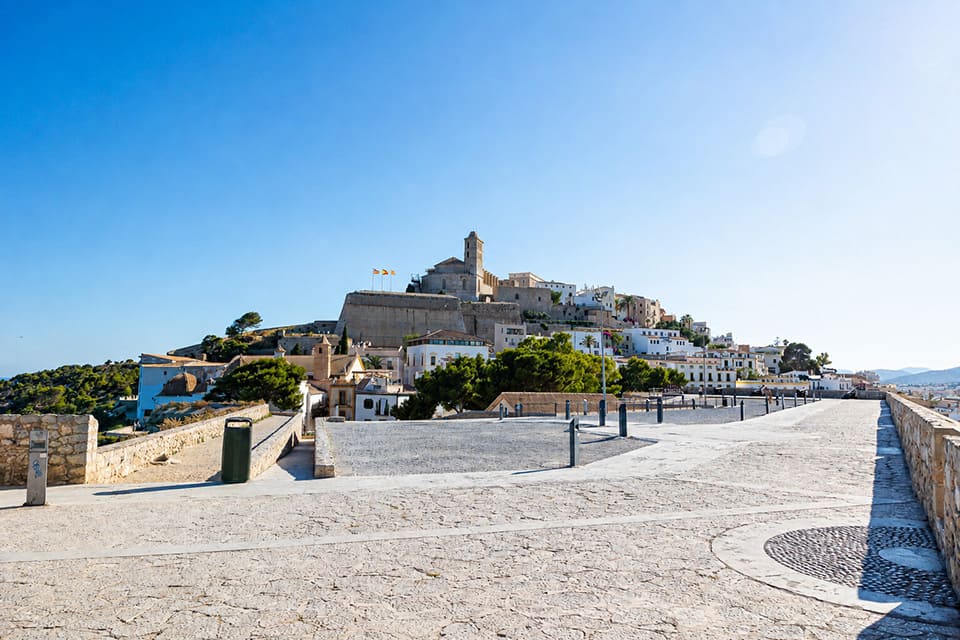 Ibiza Conciertos 2026 reúne a Bach, Vivaldi y Brasil en Dalt Vila