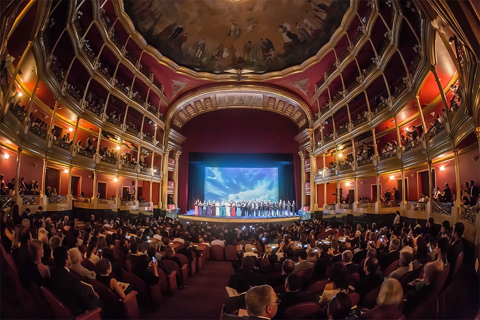 Actualizada: Sofía Esparza y Aitana Sanz representarán a España en Operalia 2026 Actualizada: Sofía Esparza y Aitana Sanz representarán a España en Operalia 2026