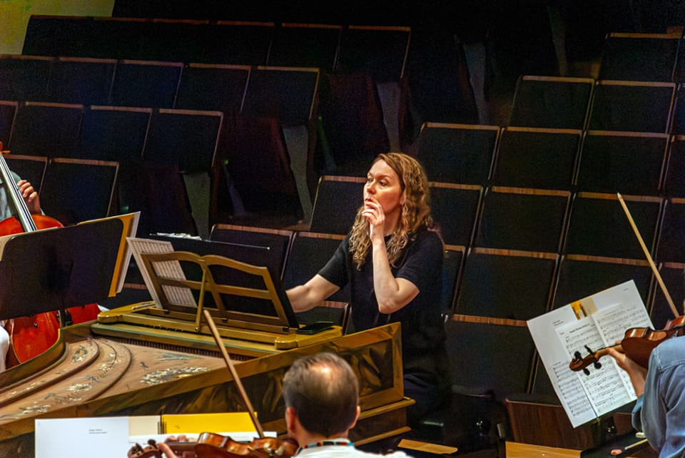 Marianna Henriksson dirige a la OCG en un diálogo entre barroco y música contemporánea Marianna Henriksson dirige a la OCG en un diálogo entre barroco y música contemporánea