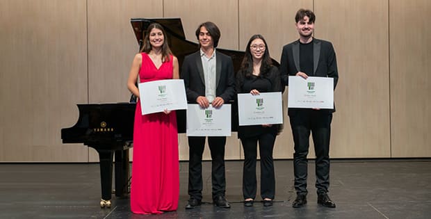 Artur Mikhlin gana el XII Concurso Internacional de Piano Antón García Abril