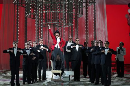 Manon Lescaut vuelve al Teatro Real tras 102 años de ausencia Sondra Radvanovsky y Coro del Real
