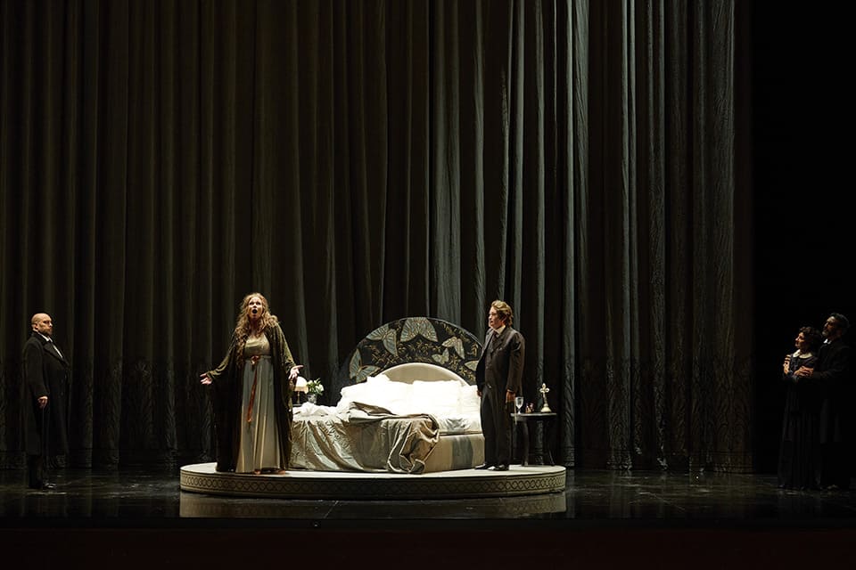 ABAO agota las entradas de La traviata en su 75ª temporada ABAO agota las entradas de La traviata en su 75ª temporada