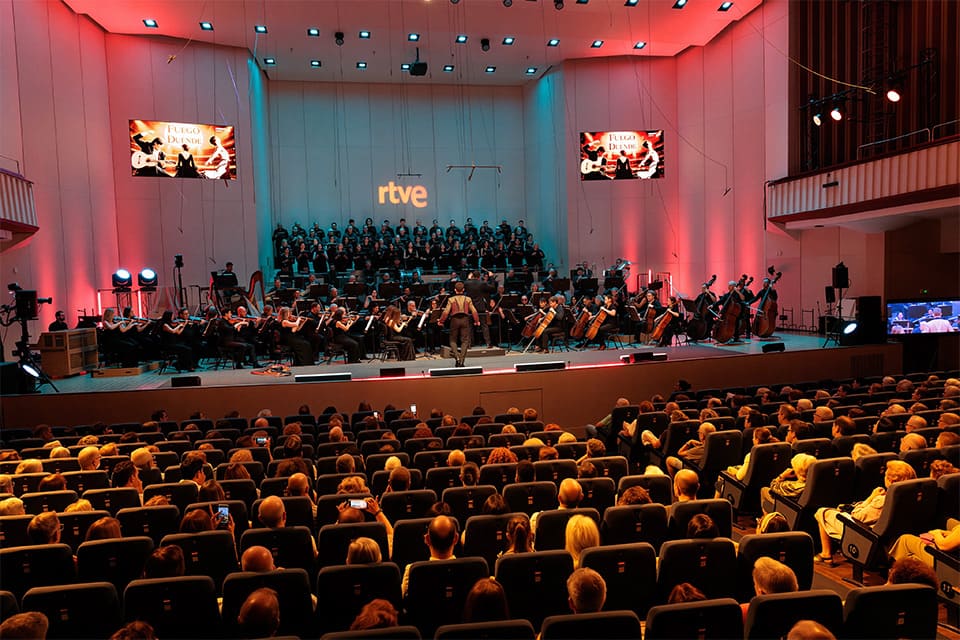 «Los conciertos de La 2»: Josep Pons, la Orquesta del Liceu y Fuego y Duende «Los conciertos de La 2»: Josep Pons, la Orquesta del Liceu y Fuego y Duende