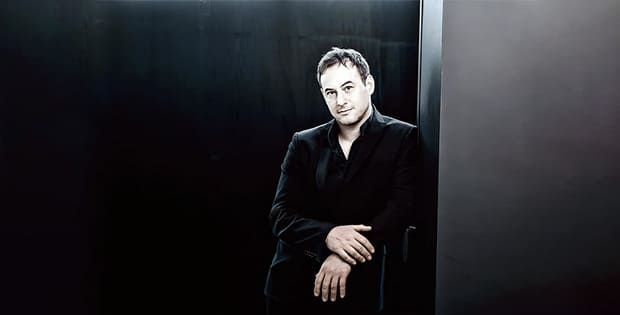 Jonathan Cohen dirige a la Sinfónica de Navarra con obras de Bach, Händel y Haydn