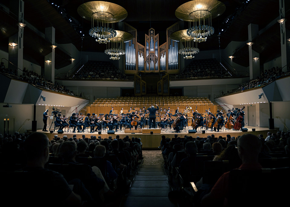 «Los conciertos de La 2»: Josep Pons, la Escuela Reina Sofía y gala de zarzuela «Los conciertos de La 2»: Josep Pons, la Escuela Reina Sofía y gala de zarzuela