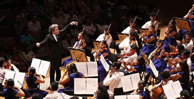 Gustavo Dudamel dirige la Sinfonía Leningrado de Shostakóvich en Barcelona
